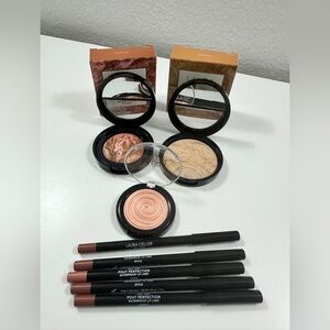 Laura Geller Bundle foundation, lip liners, blush, and highlighter Retail $168
